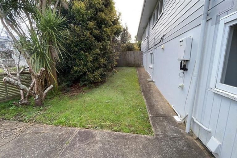 Photo of property in 158 Carlisle Road, Northcross, Auckland, 0632