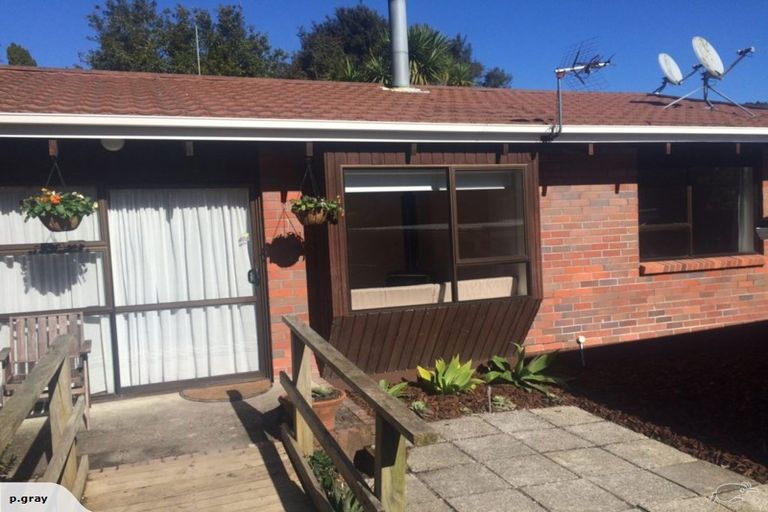 Photo of property in 1/77 Konini Road, Titirangi, Auckland, 0604