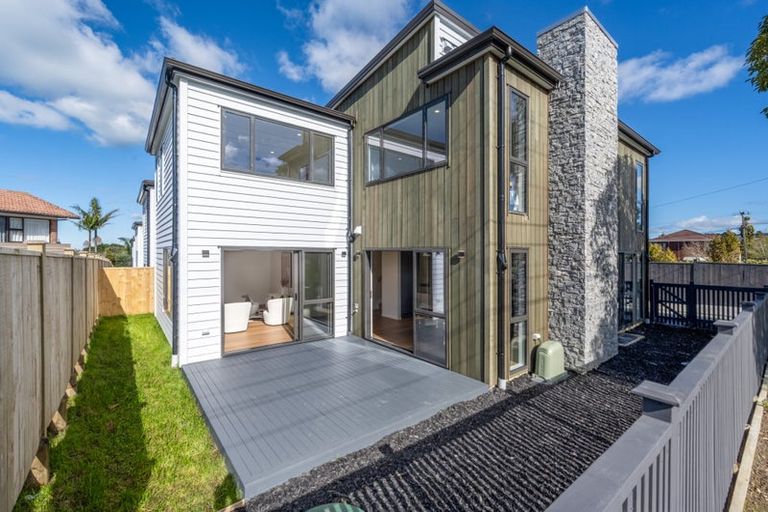 Photo of property in 35b Toroa Street, Torbay, Auckland, 0630
