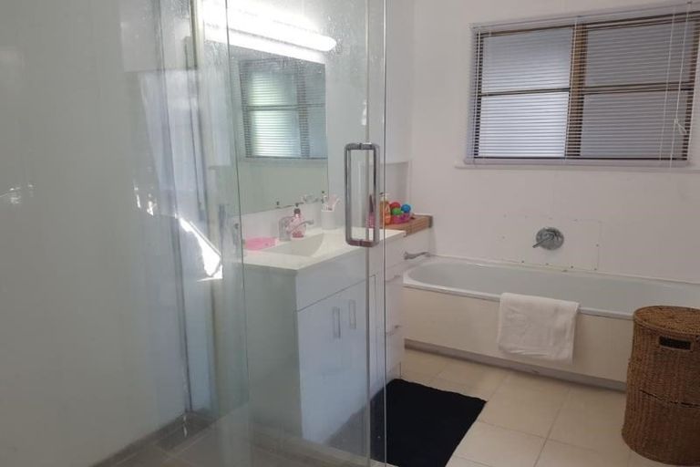 Photo of property in 10 Morrow Terrace, Pukekohe, 2120