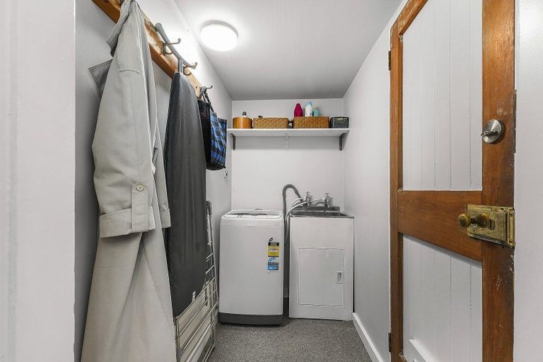 Photo of property in 95 Te Wharepouri Street, Berhampore, Wellington, 6023