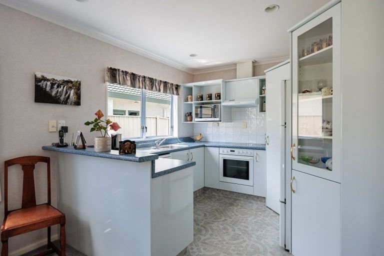 Photo of property in 88b Kensington Drive, Taradale, Napier, 4112