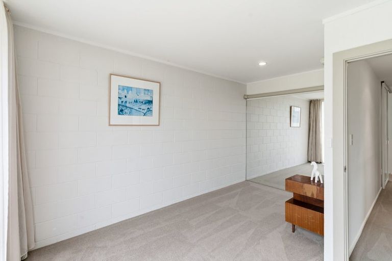 Photo of property in 10 Cadiz Lane, Mount Pleasant, Christchurch, 8081
