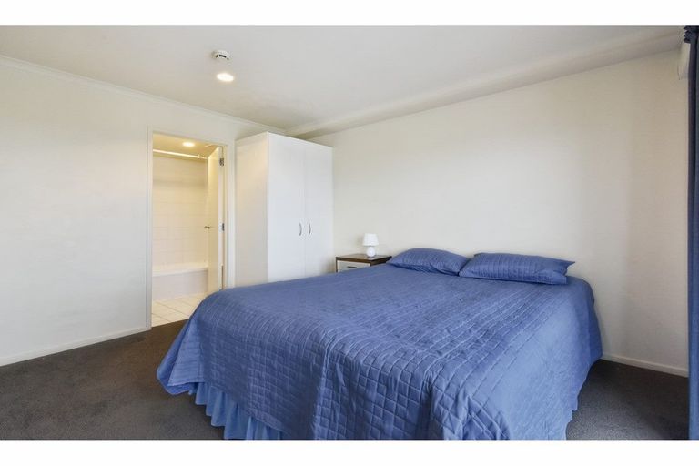 Photo of property in 15i/18 Ronwood Avenue, Manukau, Auckland, 2104