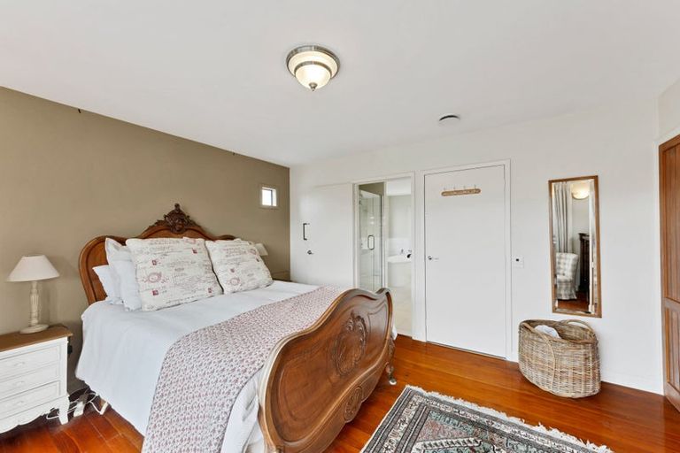 Photo of property in 9 Buxton Terrace, Saint Martins, Christchurch, 8022