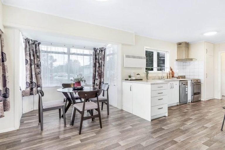 Photo of property in 8 Defoe Avenue, Hillcrest, Hamilton, 3216
