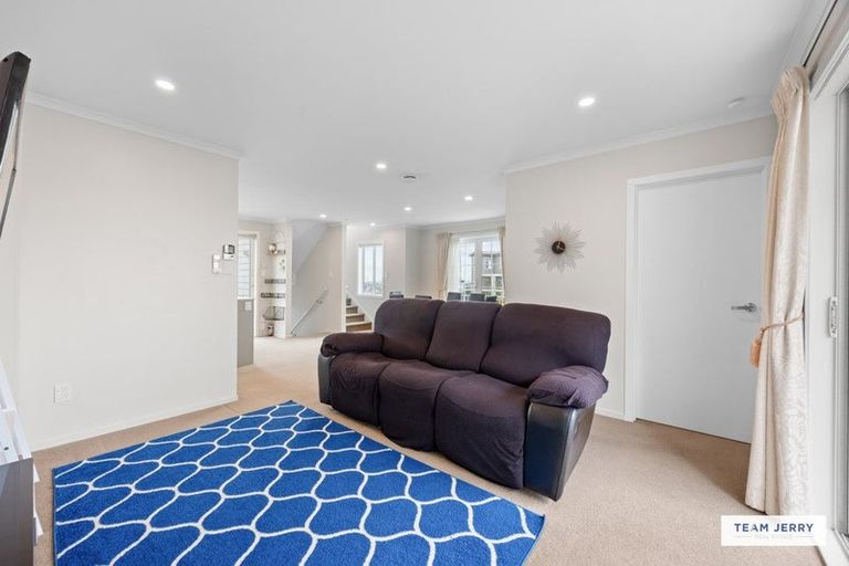 Photo of property in 35 Arrowsmith Drive, Flat Bush, Auckland, 2019