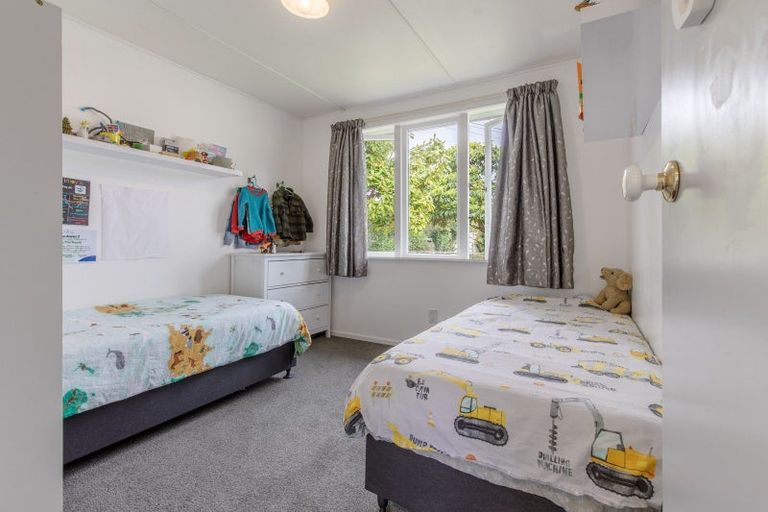 Photo of property in 5 Watts Road, Waipawa, 4210