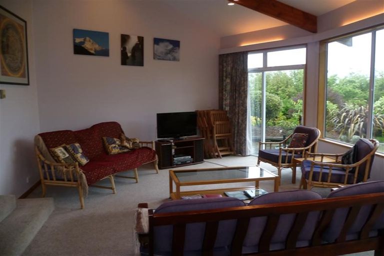 Photo of property in 9 Mulberry Lane, Wanaka, 9305