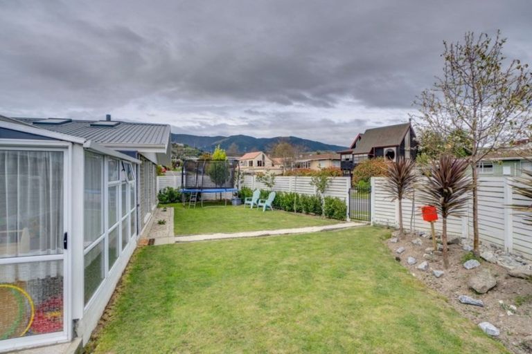 Photo of property in 52 Fergusson Street, Stoke, Nelson, 7011