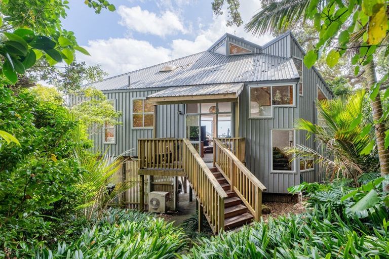 Photo of property in 41 Mount Avenue, Pauanui, Hikuai, 3579