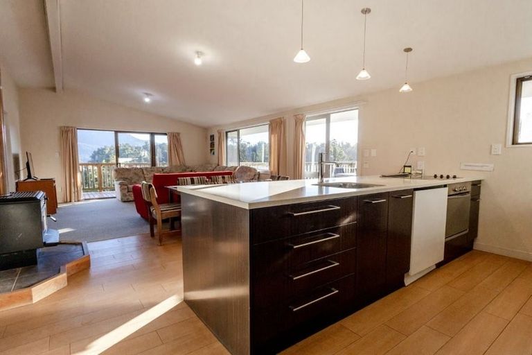 Photo of property in 15 Punga Grove, Lake Kaniere, Kokatahi, 7881