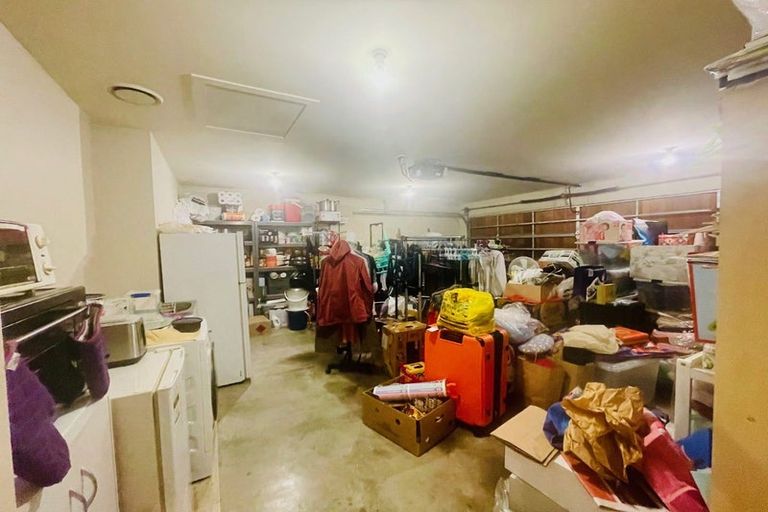 Photo of property in 64 Tiger Drive, Golflands, Auckland, 2013