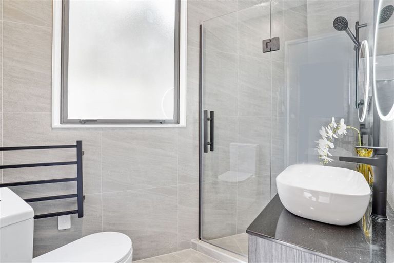 Photo of property in 42 Drumbuoy Drive, Flat Bush, Auckland, 2019
