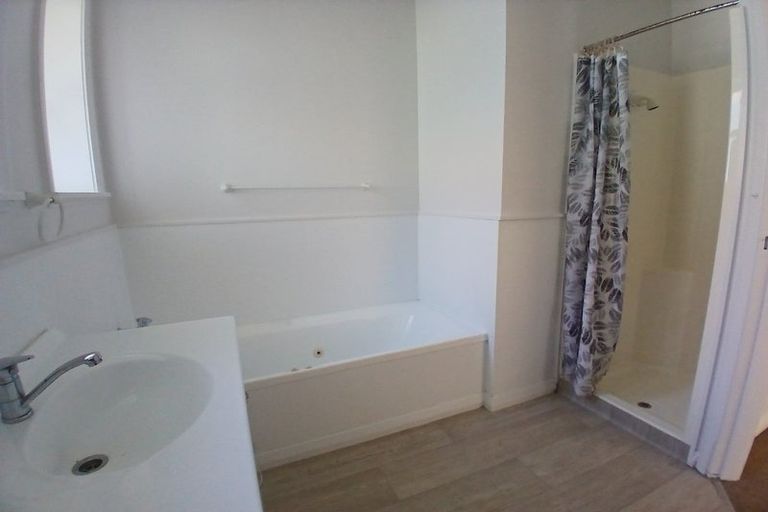 Photo of property in 145a Onslow Road, Khandallah, Wellington, 6035
