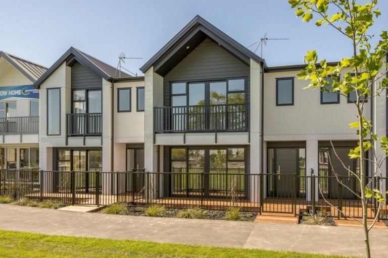 Photo of property in 17 Holmes Hanover Lane, Halswell, Christchurch, 8025