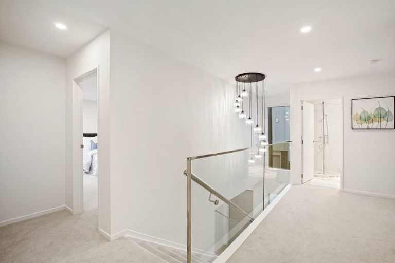 Photo of property in 39b Sorrel Crescent, Bucklands Beach, Auckland, 2012