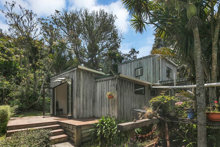 Photo of property in 78 Motutara Road, Muriwai, Waimauku, 0881