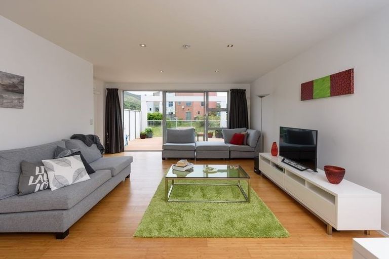 Photo of property in 46 Saddleback Grove, Karori, Wellington, 6012