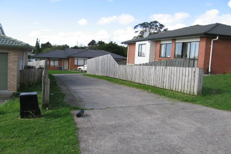 Photo of property in 10 Mili Way, Ranui, Auckland, 0612
