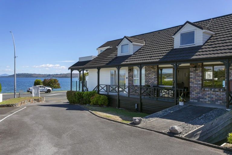 Photo of property in 2/116 Lake Terrace, Taupo, 3330