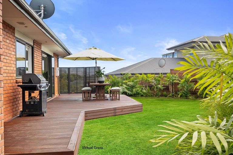 Photo of property in 176a Heta Road, Highlands Park, New Plymouth, 4312