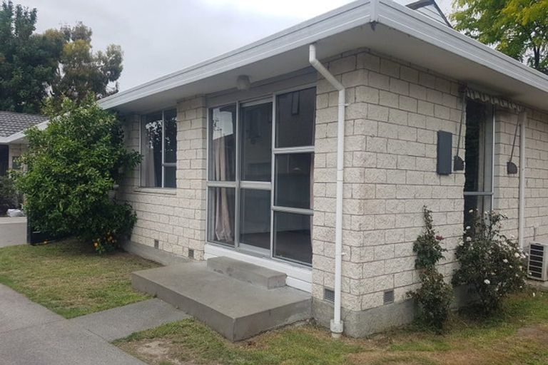 Photo of property in 12 Ruddenklau Lane, Bishopdale, Christchurch, 8053