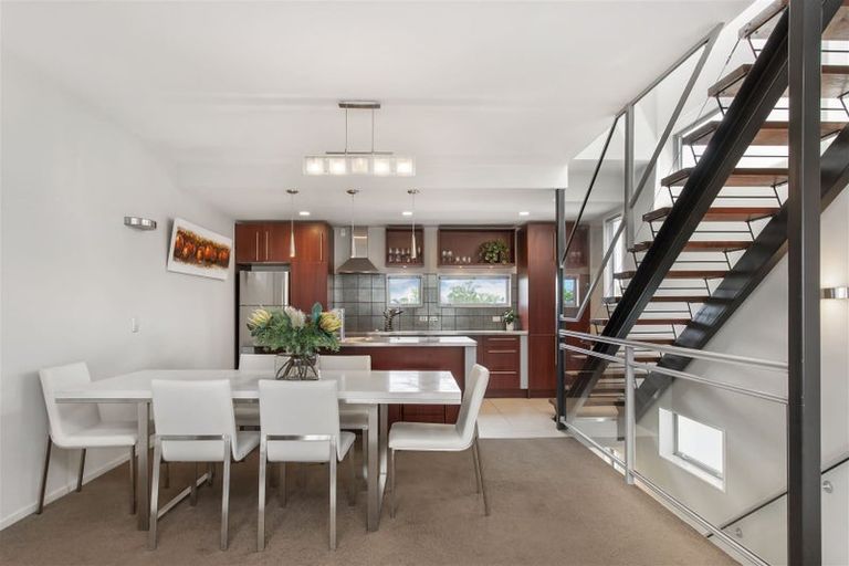 Photo of property in 2/117 Canon Street, Edgeware, Christchurch, 8013