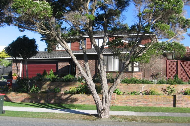Photo of property in 47 Burbank Crescent, Churton Park, Wellington, 6037