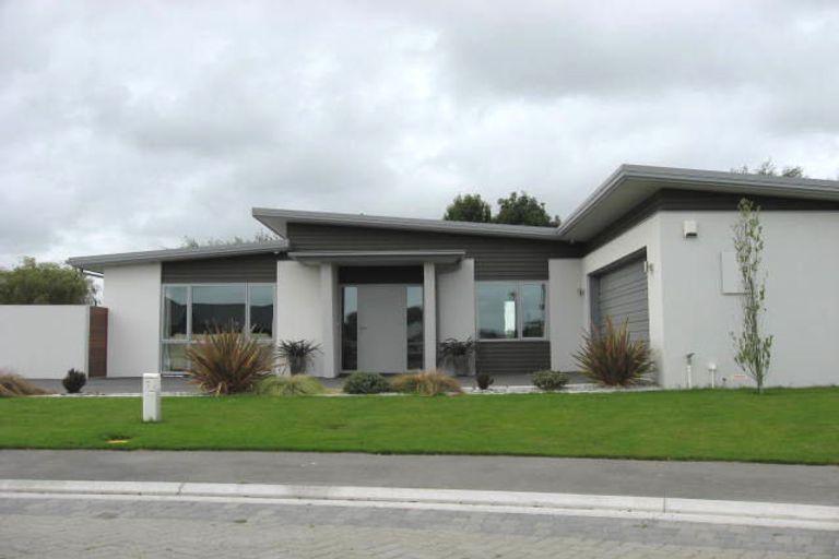 Photo of property in 12 Kintyre Place, Prebbleton, 7604