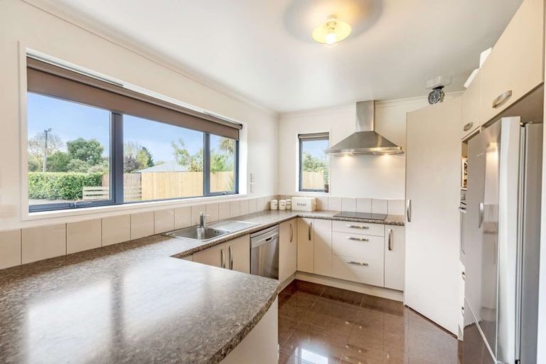 Photo of property in 15 Church Street, Oxford, 7430