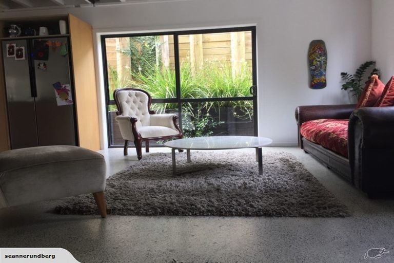 Photo of property in 17 Monte Cassino Place, Birkdale, Auckland, 0626