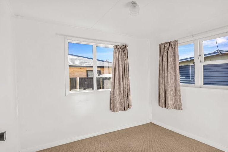 Photo of property in 35 Queen Street, Westport, 7825