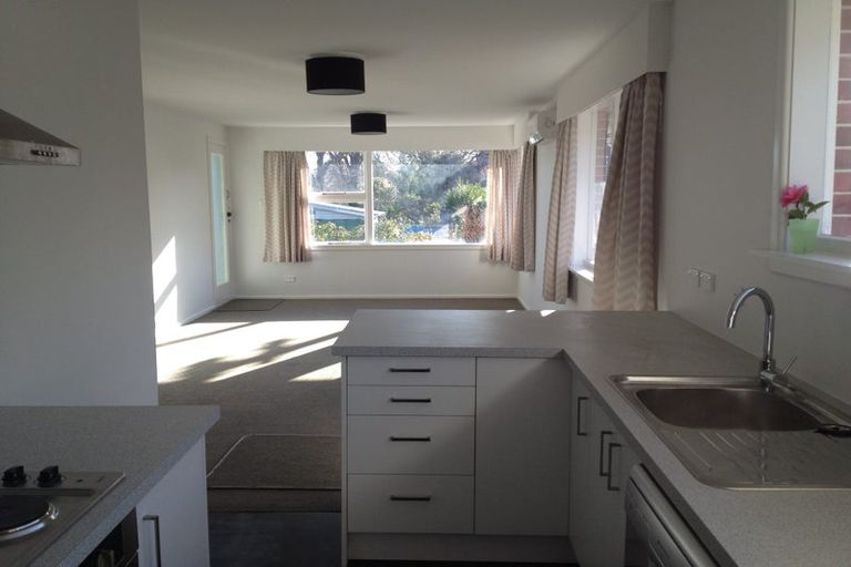 Photo of property in 2/32 Brittan Street, Linwood, Christchurch, 8011