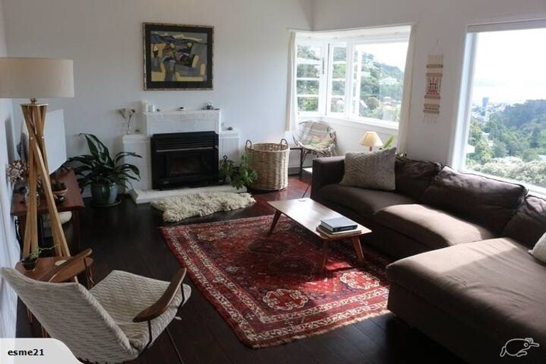 Photo of property in 5 Thorby Street, Northland, Wellington, 6012