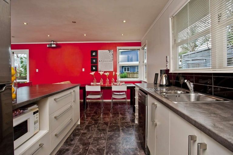 Photo of property in 13 James Street, Glenfield, Auckland, 0629