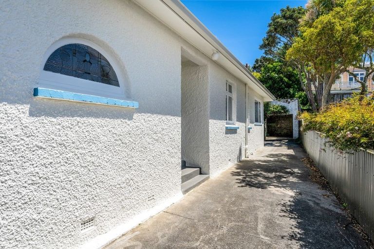 Photo of property in 10 Todman Street, Brooklyn, Wellington, 6021