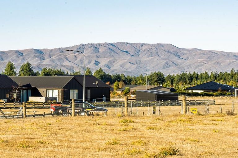 Photo of property in 13 Tussock Crescent, Twizel, 7901
