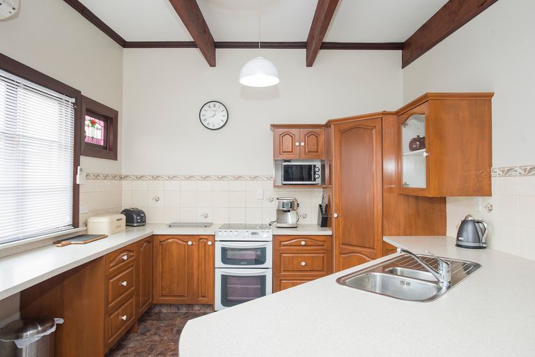 Photo of property in 12 Pine Street, Mangapapa, Gisborne, 4010