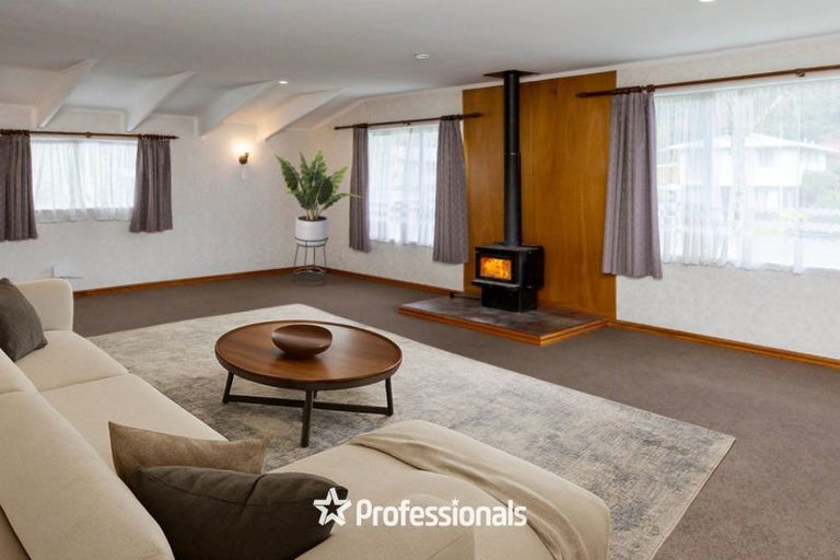 Photo of property in 167 California Drive, Totara Park, Upper Hutt, 5018