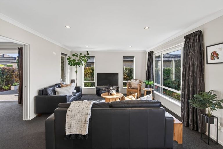 Photo of property in 55 Brookwater Avenue, Northwood, Christchurch, 8051