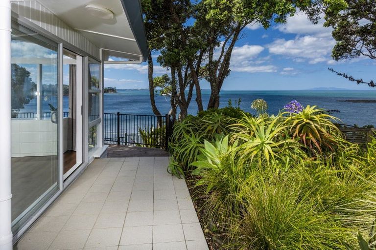 Photo of property in 62 Sharon Road, Waiake, Auckland, 0630