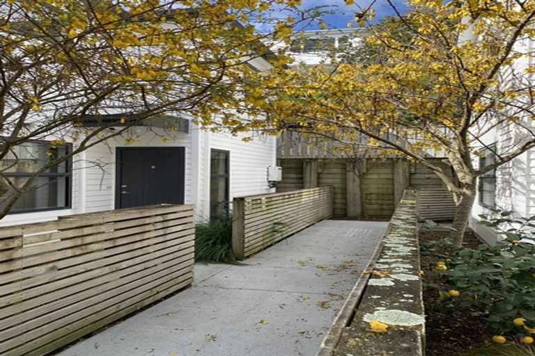 Photo of property in 35 Nairn Street, Mount Cook, Wellington, 6011