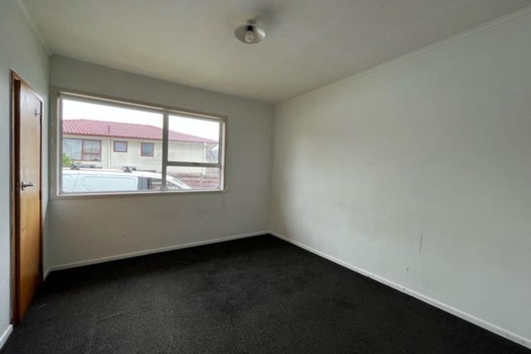 Photo of property in 36 Mckinstry Avenue, Mangere East, Auckland, 2024