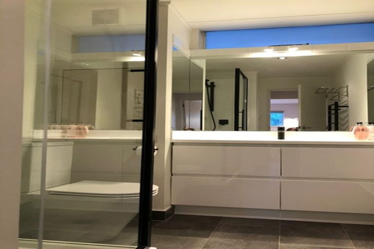 Photo of property in 3/73 Princes Street, Northcote Point, Auckland, 0627