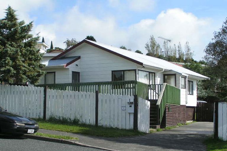 Photo of property in 14 Garton Drive, Massey, Auckland, 0614