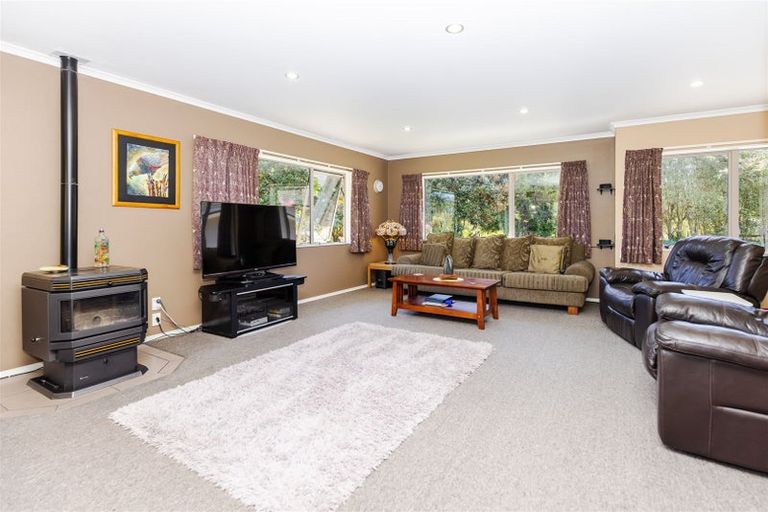 Photo of property in 37 Mangauika Road, Pirongia, Te Awamutu, 3876