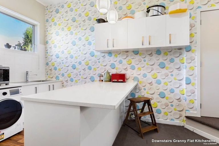 Photo of property in 86 Glamorgan Drive, Torbay, Auckland, 0630