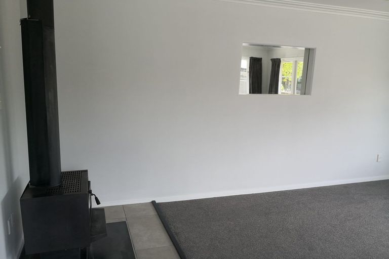 Photo of property in 7 Heretaunga Square, Silverstream, Upper Hutt, 5019