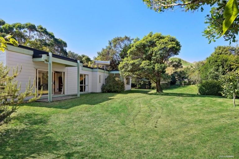 Photo of property in 614 Ohariu Valley Road, Ohariu, Wellington, 6037